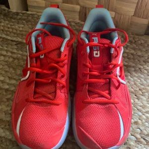 Puma Basketball Sneaker.